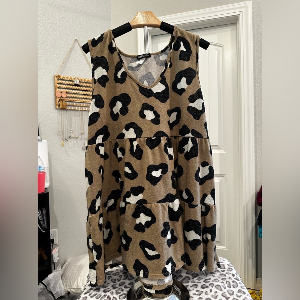Sleeveless leopard baby doll top 3x